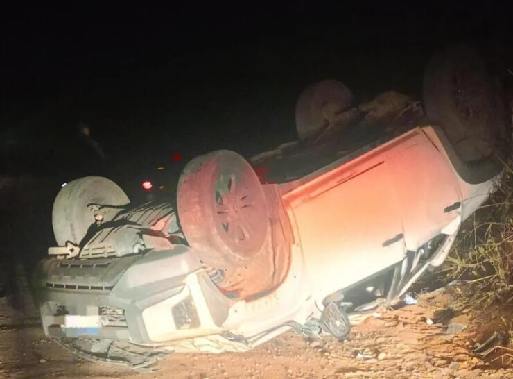 Veículo da Prefeitura de Parecis capota na RO-491; secretário de Saúde e vereadores estavam a bordo