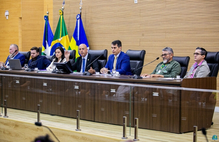 Ismael Crispin defende soluções urgentes para manter energia nas comunidades de Chupinguaia, Mirante da Serra e Nova União