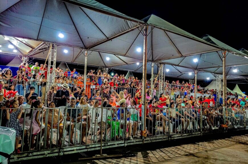 Flor do Campo e Malhadinho encantam público em Guajará-Mirim, durante Festival Duelo na Fronteira