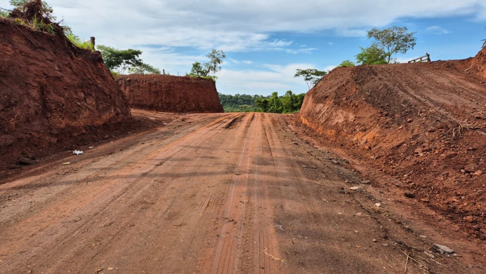 Governo de Rondônia entrega melhorias na RO-490 após indicação do deputado Jean Oliveira