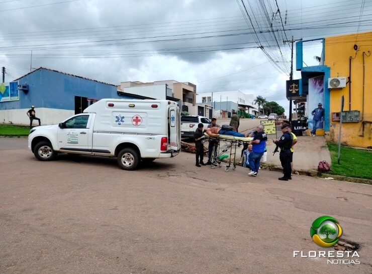 Acidente entre carro e motocicleta é registrado em cruzamento de Alta Floresta d’Oeste