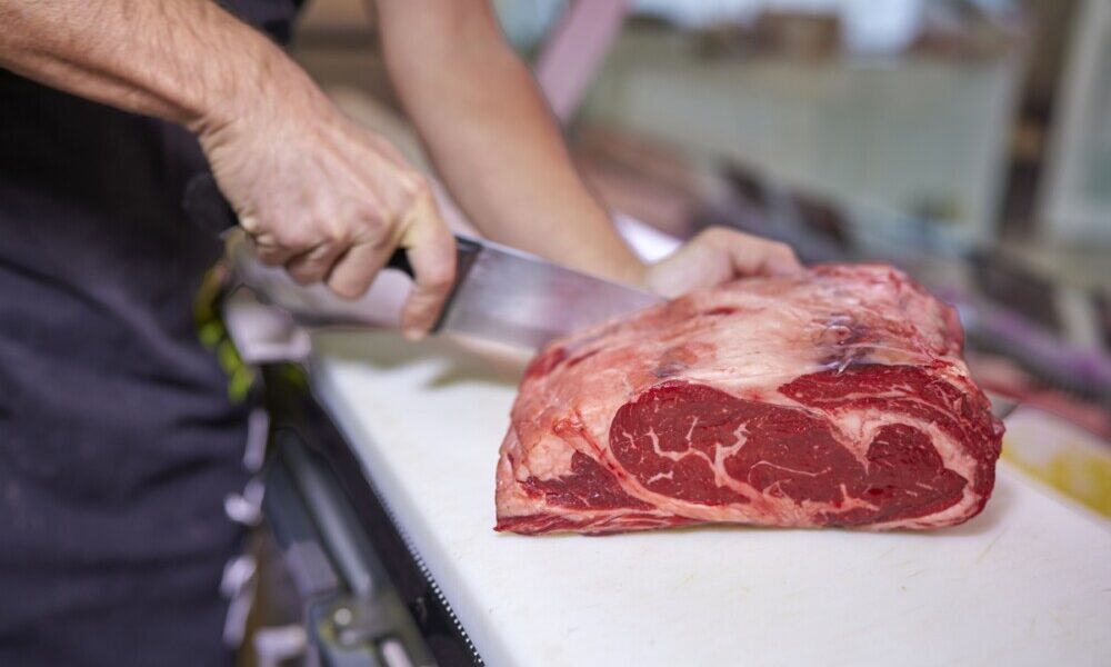 China aplicará tarifa de 55% sobre a carne brasileira a partir de 1º/1