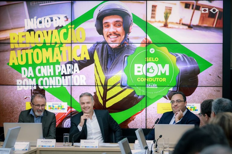 Governo anuncia renovação automática para bom condutor valendo a partir desta sexta (9)