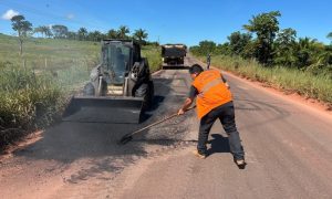Governo atende indicação do deputado Jean Oliveira e inicia manutenção da RO-010 entre Pimenta Bueno e Migrantinópolis