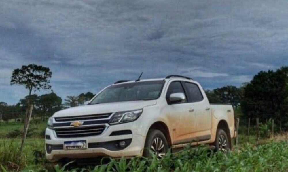 URGENTE: Criminosos armados roubam caminhonete S10 em Cacoal e fogem pela RO-383
