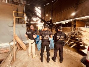 Polícia Federal Incinera mais de 710kg de drogas em Ji-Paraná/RO.