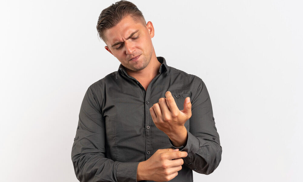 Cisto sinovial na mão e no punho: o que o paciente precisa saber antes de decidir pelo tratamento