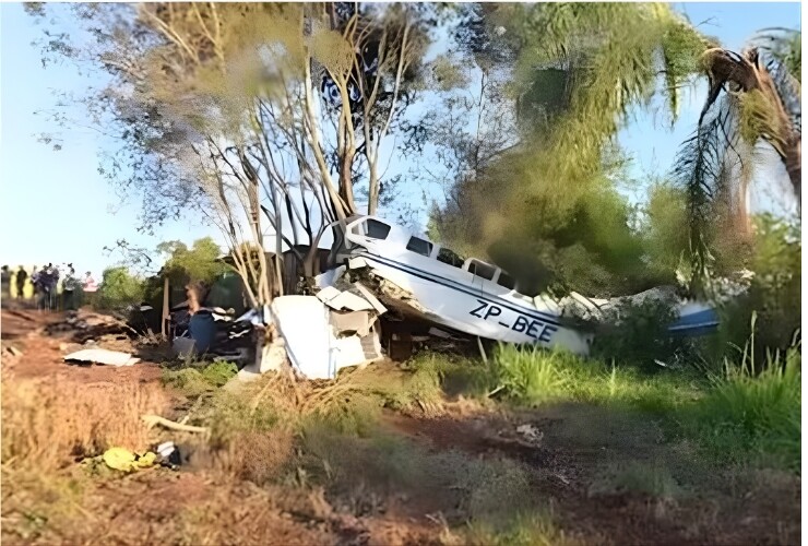 Paraguai: avião cai com milhões de dólares e reais; dinheiro é saqueado
