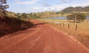 Jean Oliveira garante patrolamento de mais de 500 km de rodovias não pavimentadas e beneficia produtores
