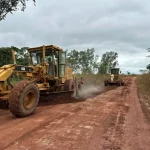 Serviços de manutenção na RO-135 entre Vila Marcão e Porto Rolim do Guaporé são iniciados