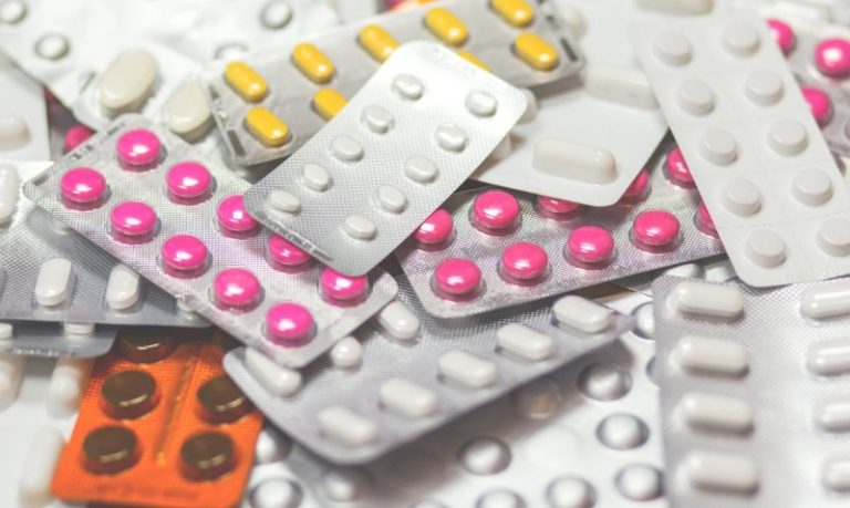 Falsificação: Anvisa proíbe lotes de medicamento para tratar câncer